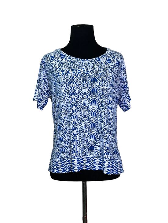 Old Navy Tops - Old Navy blue white print short sleeves tee size small